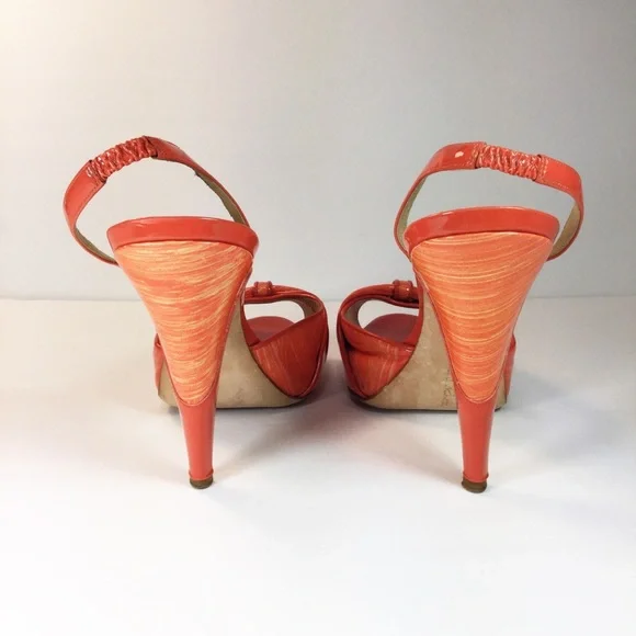 Auth. Oscar de la Renta Coral Patent Leather Peep Toe Heels